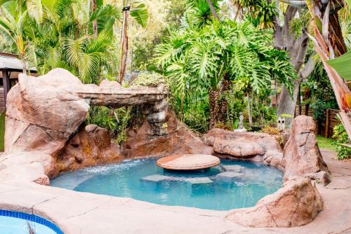 Polokwane House | Discover 61 On Ireland: Pet-Friendly Retreat with Pool