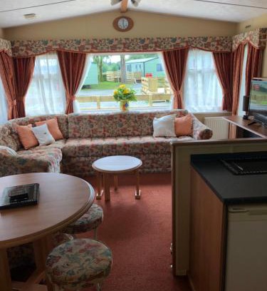 Ardentinny Resort | Discover 62 Glenfinart Caravan Park: Family & Pet Friendly