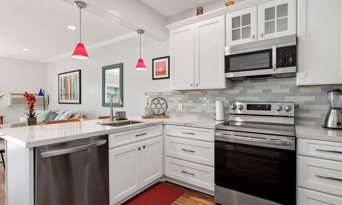 Carlsbad Condo | Unwind at 628: Spa, Pool & Free Wifi for Ultimate Relaxation