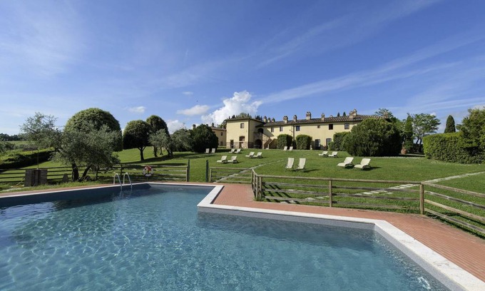 San Gimignano House | Spacious 2-Bedroom Apartment for Up to 4 Guests