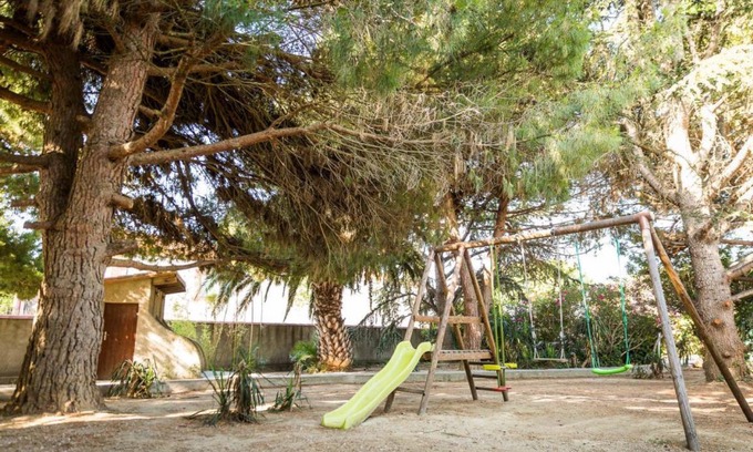 Sainte-Marie-la-Mer House | 63 m² Gîte ∙ 2 bedrooms ∙ 4 guests