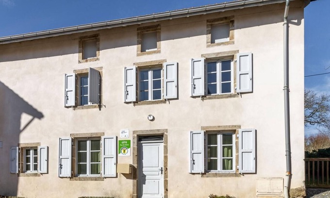 Doranges House | Discover Doranges: Pet-Friendly & Accessible Accommodations