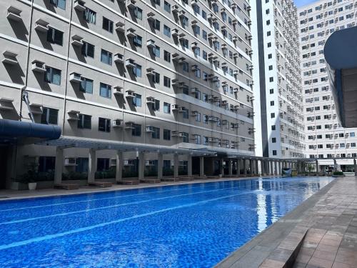 Dasmarinas Apartment | 642 - Quiet & secured condo in Cavite with HI speed WIFI