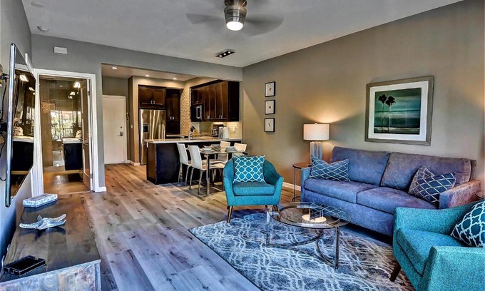 Carlsbad House | Top Floor Retreat at LaCosta Resort with Spa and Breakfast
