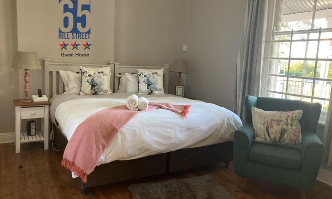 Grahamstown House | Charming 65 Hill Street: Family-Friendly Stay with Breakfast