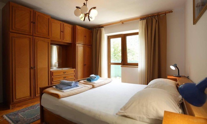Veljun Primorski Apartment | Spacious 65 m² Apartment with Balcony and Pool Access