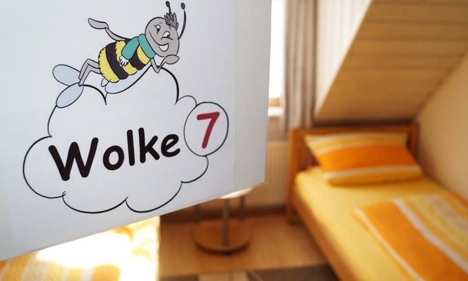Volkach Apartment | Spacious Apartment for 5 with Kitchen & Breakfast Included