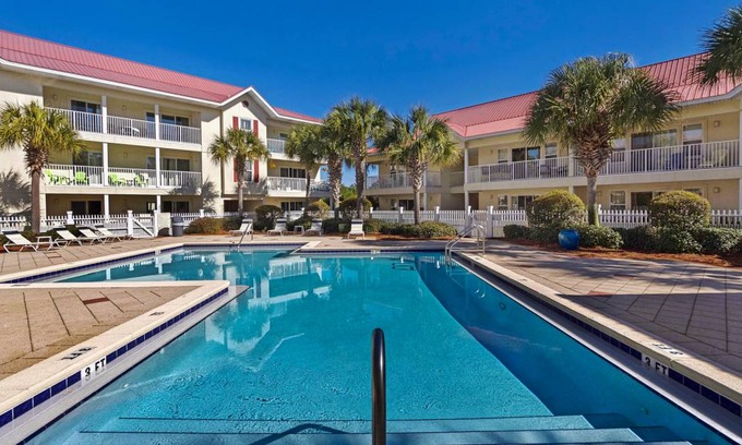Seagrove Beach Apartment | 67 m² Apartment ∙ 1 bedroom ∙ 4 guests
