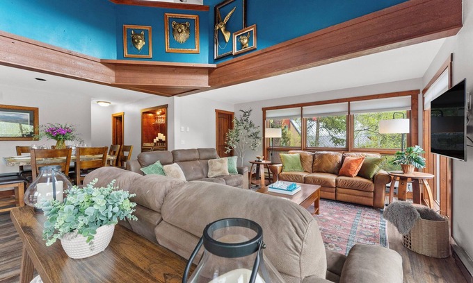 Keystone House | Inviting Mountain Home with Private Hot Tub & Scenic Views