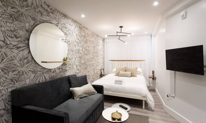 Mile-Ex Apartment | Guest Rated 10/10: Fresh Mini Studio with Kitchen by Denstays