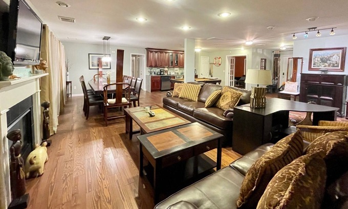 Sagamore House | Discover a Cozy Cape Cod Villa with Pool and Spa Amenities