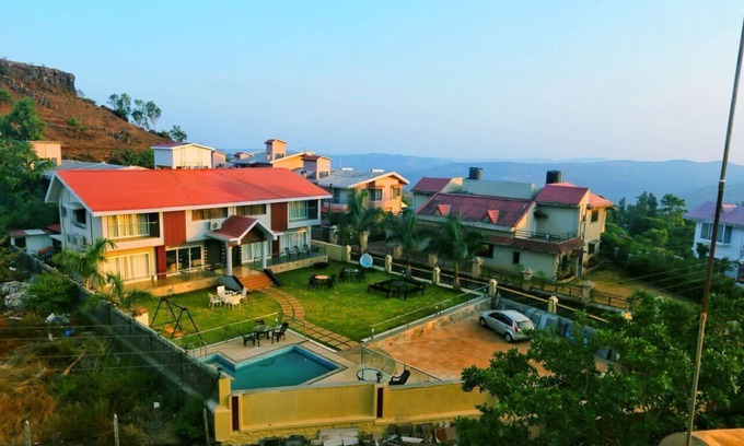 Panchgani House | Explore 6BHK Lakha Villa in Scenic Panchgani