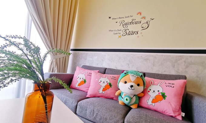 Medini Apartment | Family-Friendly Lakeview Suite Near Legoland - 6 Min Walk