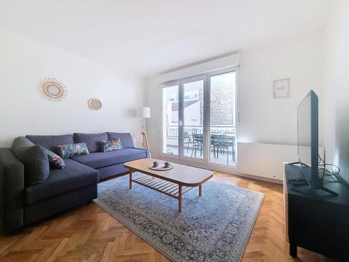 Le Kremlin-Bicetre Apartment | Cozy 6P Retreat with Terrace and Easy Paris Access