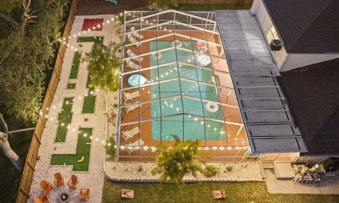Clearwater House | 7 bedroom Clearwater Villa, Heated Pool + Mini Golf + Games