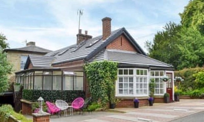Morpeth Cottage | Rustic 7 Bedroom Cottage in Morpeth, Northumberland Gateway