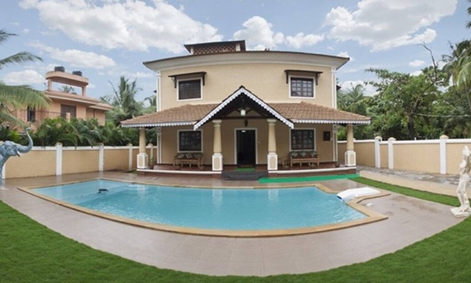 Calangute Villa | Exquisite 7 Bedroom Villa Just Steps from Calangute Beach