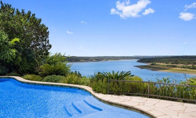 Spicewood House | Elegant Lake House Estate with Pool and Spa Amenities
