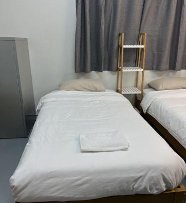 Auckland Apartment | 7 Beds Including 2 Double Beds, 3 Single Beds, 2 Sofa Beds Serviced Studio, Suite 8