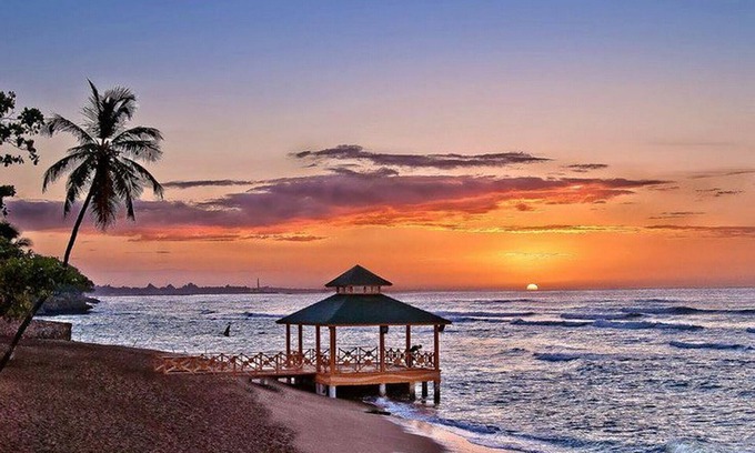 Las Acacias Apartment | Elegant Rooftop Penthouse with Jacuzzi and Ocean View