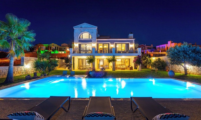 Cesme Villa | Exquisite Sunset Pool Villa with Ocean Views in Cesme