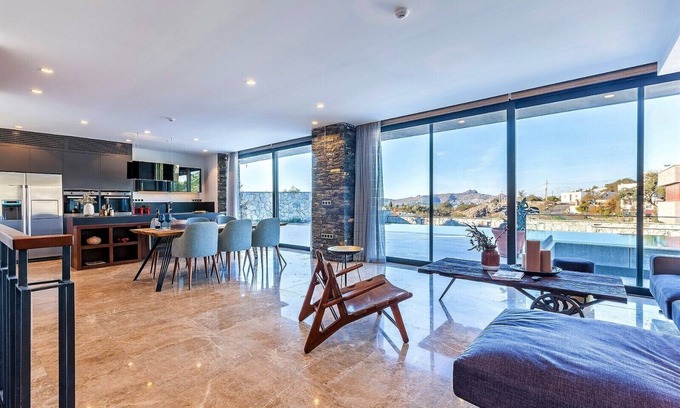 Bodrum City Center Villa | Elegant 7 Deluxe: Poolside Oasis Near Stunning Beaches
