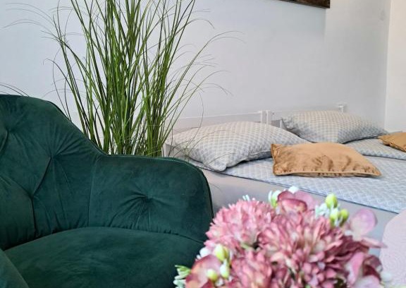 Miercurea-Ciuc Apartment | Highly Rated 7 Levél Central Apartments with Family Amenities