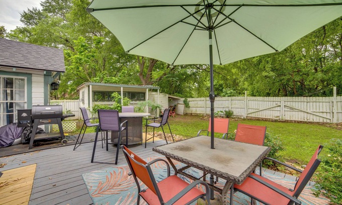 Quitman House | 7 Mi to Lake Fork: Cottage w/Deck in Quitman