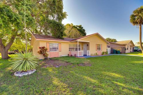 Tropic House | Pet-Friendly Melbourne Home Just 7 Mi from Satellite Beach!