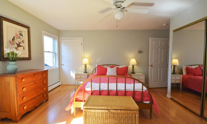 Ithaca House | Prime Location: 7 Minutes to All You Need!