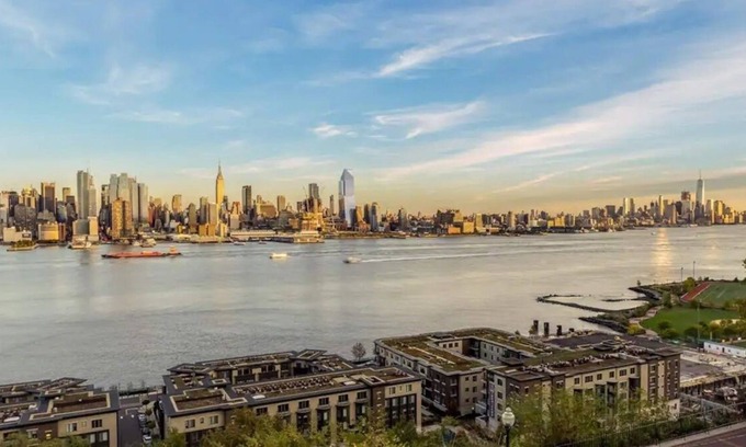 Weehawken Apartment | 7 Minutes to NYC: Superior 1 bedroom Suite