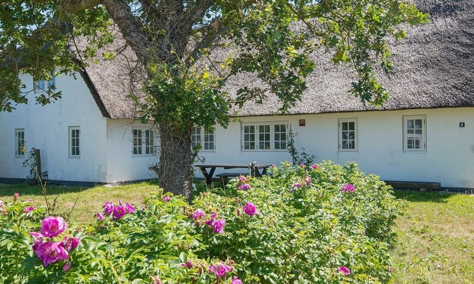 Ballum House | Spacious 7-Person Holiday Home in Bredebro – Pet Friendly