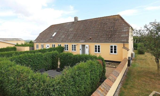 Faaborg Apartment | Ideal 7-Person Home with Oceanfront Views in Faaborg
