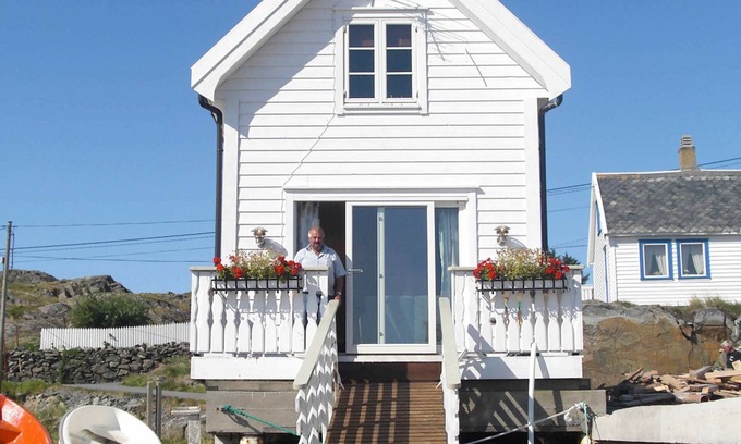 Utsira House | Spacious 7-Person Holiday Home with Oceanfront Views