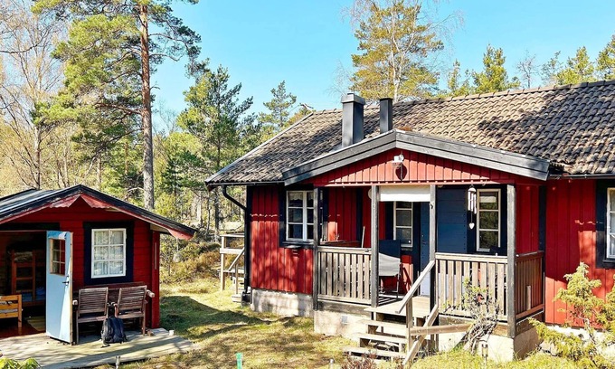 Orno House | Cozy 7-Person Holiday Home in Scenic Ornö
