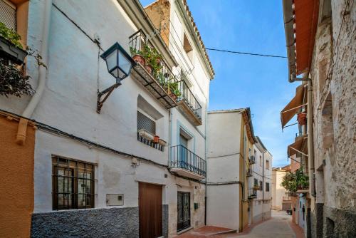 Cocentaina House | Discover 7 Pisos Casa Rural de Pueblo - Pet-Friendly Haven