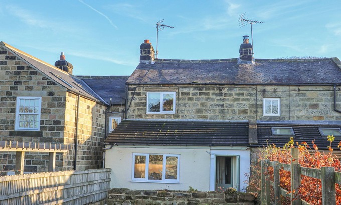 Ripley Cottage | Guest Rated 10/10 at 7 Scarah Bank Cottages