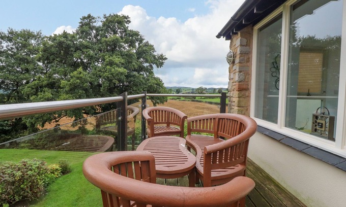 Kirkby Lonsdale House | Family-Friendly Retreat at 7 The Meadows in Kirkby Lonsdale