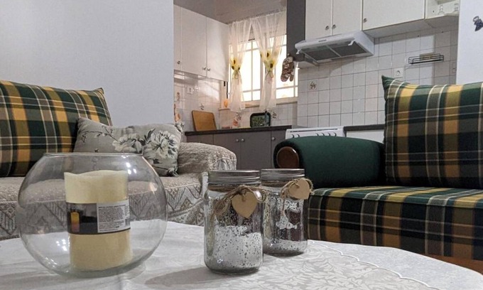 Molos-Agios Konstantinos Apartment | Spacious 2-Bedroom Apartment for Up to 5 Guests