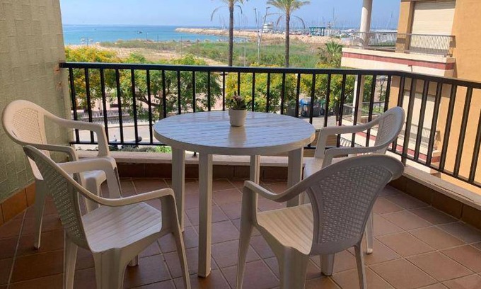 Segur de Calafell Apartment | Spacious 3-Bedroom Apartment for 6 Guests with Kitchen