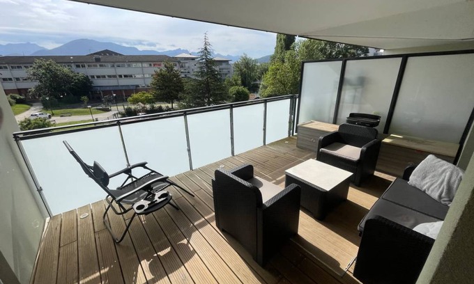 Cran-Gevrier Apartment | 70 m² Apartment ∙ 2 bedrooms ∙ 5 guests
