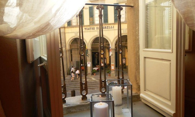 Cortona Old Town Apartment | Spacious 2-Bedroom Apartment with Eco-Friendly Kitchen