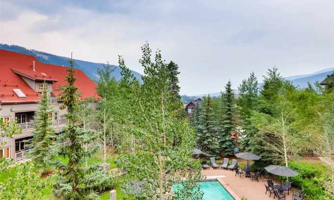 River Run House | Spacious 2-Bedroom House with Private Pool & Hot Tub