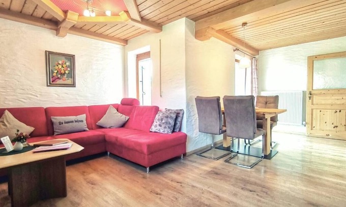 Arnbruck Apartment | Relaxing 70qm Apartment with Balcony in Peaceful Location
