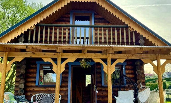 Frysztak Ski Chalet | Relaxing 71 m² Chalet with Pool & Pet-Friendly Amenities