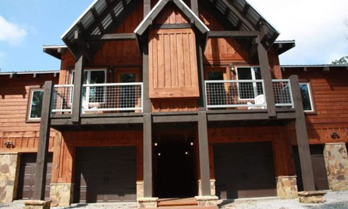 Pikeville Condo | Idyllic Trout Hill Condo at Fall Creek Falls - Pet Friendly