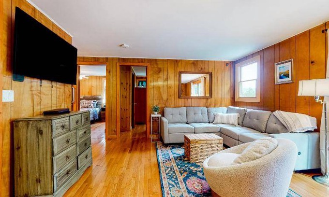 Jamaica House | Cozy 2-Bedroom House for Up to 4 Guests - Pet Friendly!