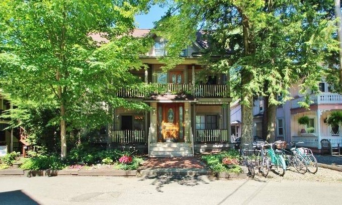 Chautauqua Condo | Modern Comfort at 12 Morris 4 with Kitchen Amenities