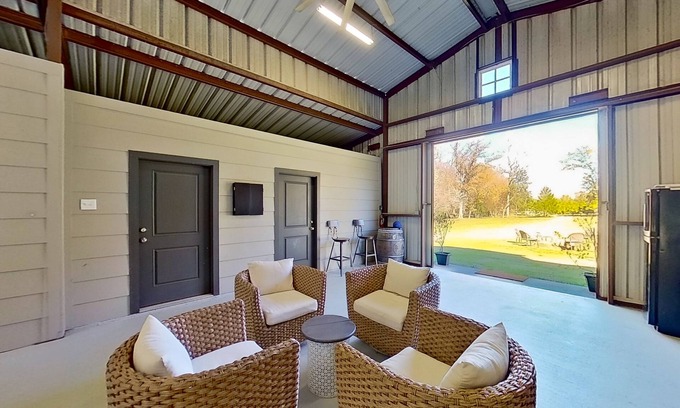 Arp House | Inviting 75-Acre Barn with Ping-Pong, Firepit & Golf Cart