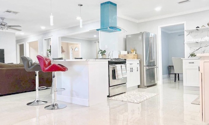 Sharpstown House | 77036 - Beautiful Central Southwest Home